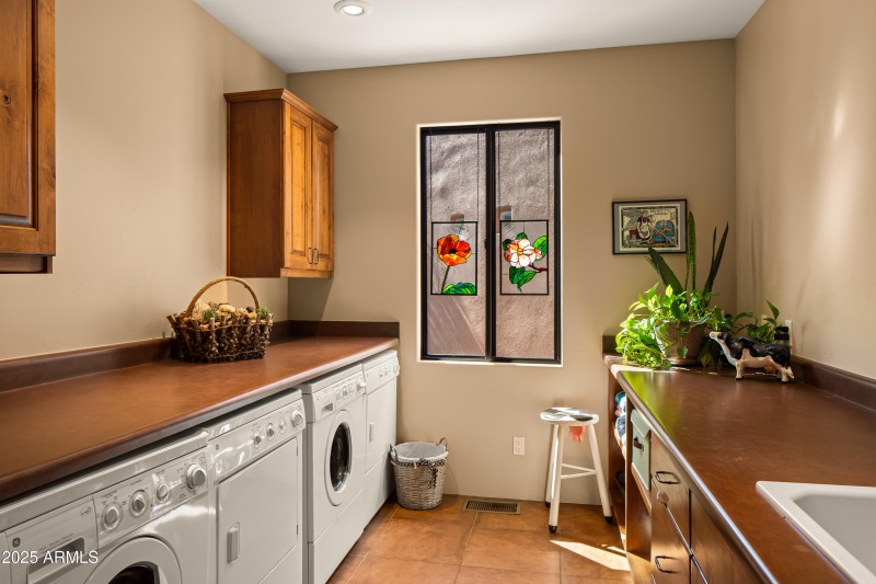 Efficient & Stylish Laundry Room