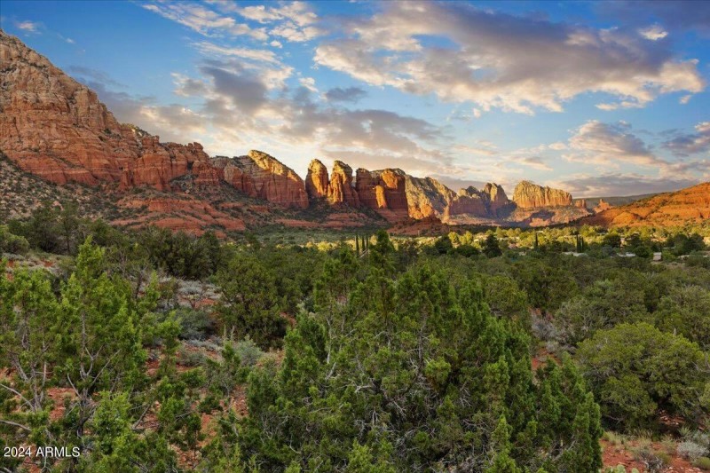 Iconic Red Rock Views