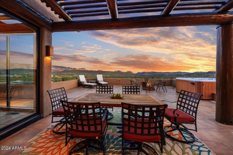 Alfresco Dining