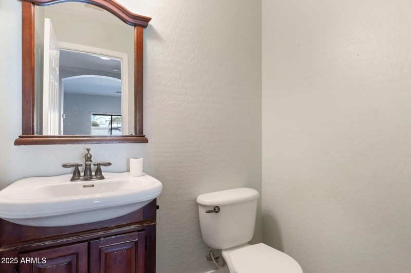 11-web-or-mls-Qp-09128