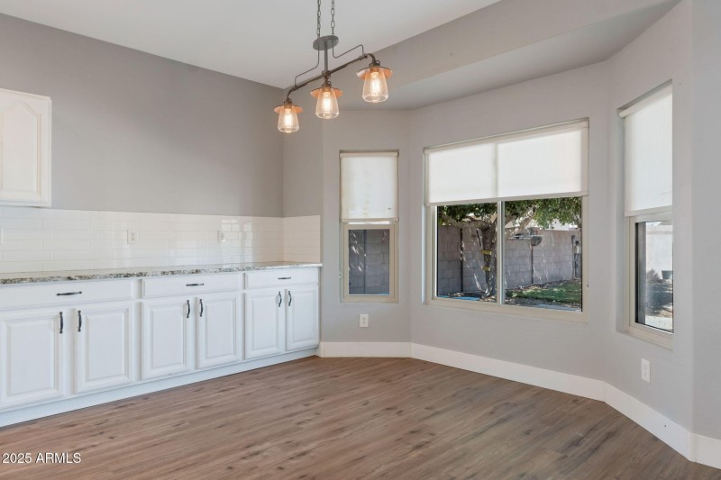 23-web-or-mls-Qp-09193