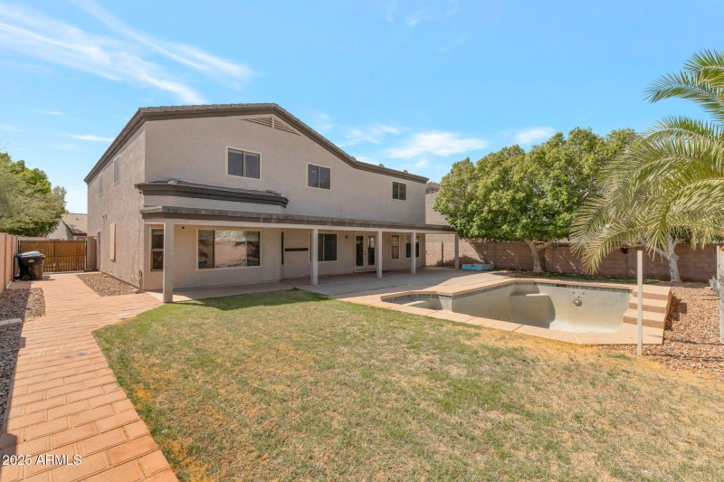 27-web-or-mls-Qp-09213