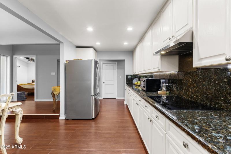 Large Gourment Kitchen