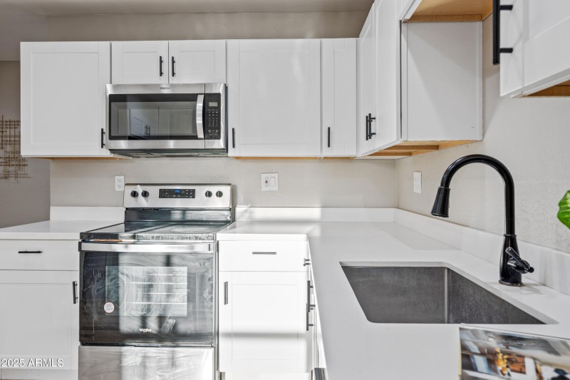 11 Kitchen