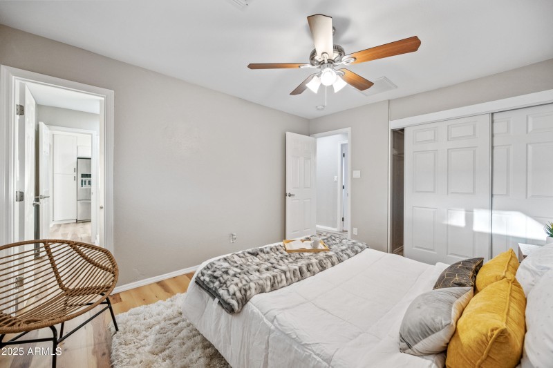 17 Master bedroom