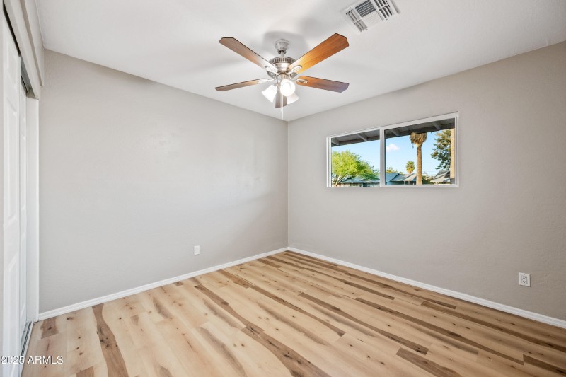 23 5th bedroom