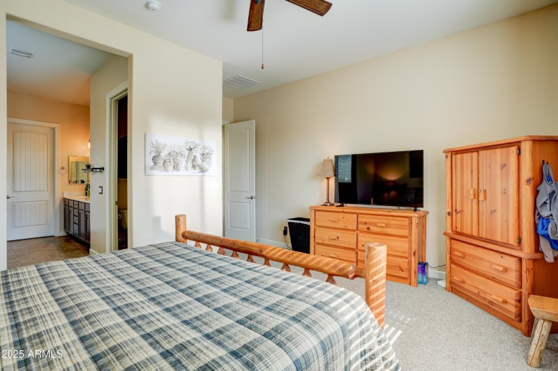 18 Primary Bedroom 2