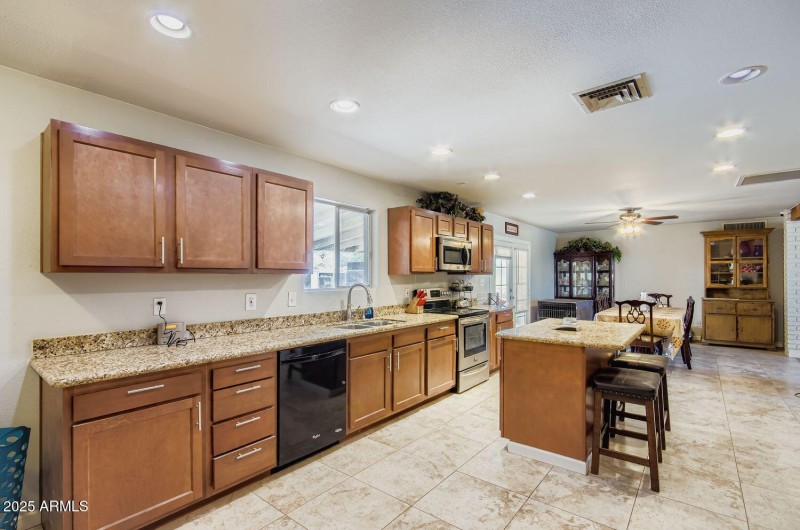 3642 W Hayward Ave - Web Quality - 008 -