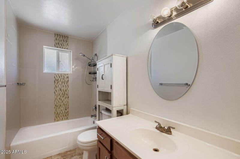 3642 W Hayward Ave - Web Quality - 020 -