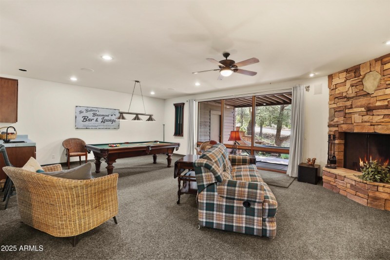 Family Room (1)