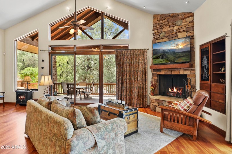 Living Room (1)