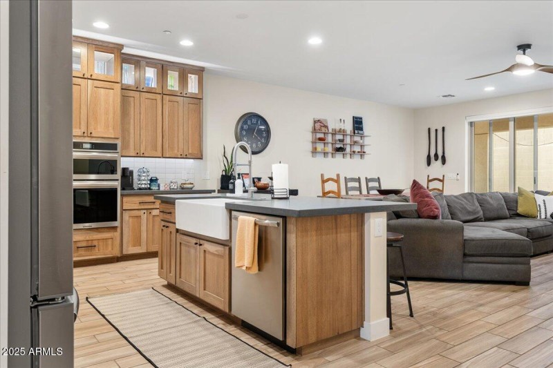 09-Kitchen