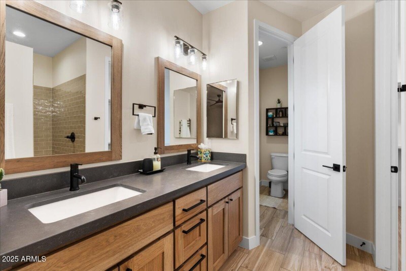 18-Primary Bathroom