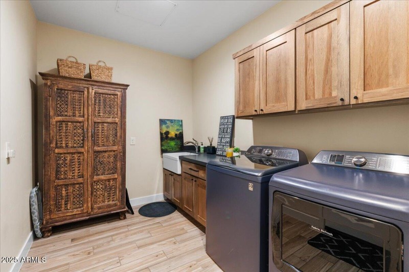 08-Laundry Room
