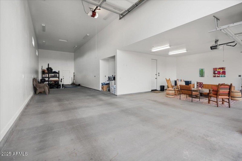 27-RV Garage