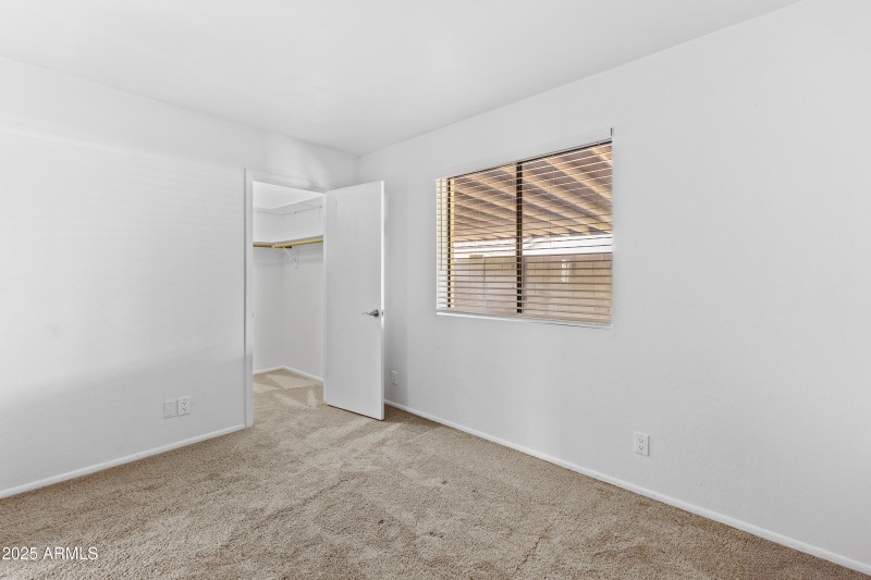 8943 E Friess Dr-28