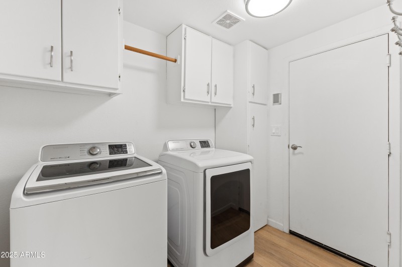8943 E Friess Dr-30
