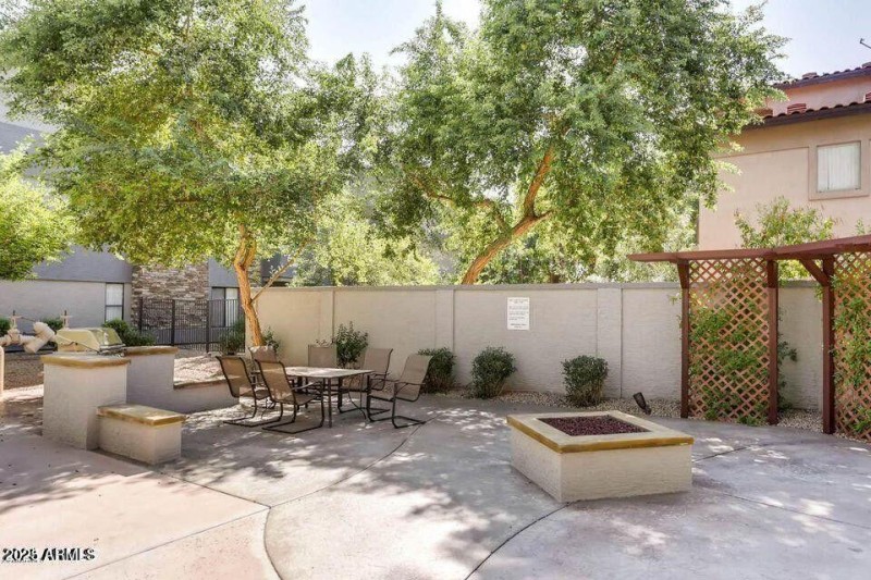 Fire Pit Common Area