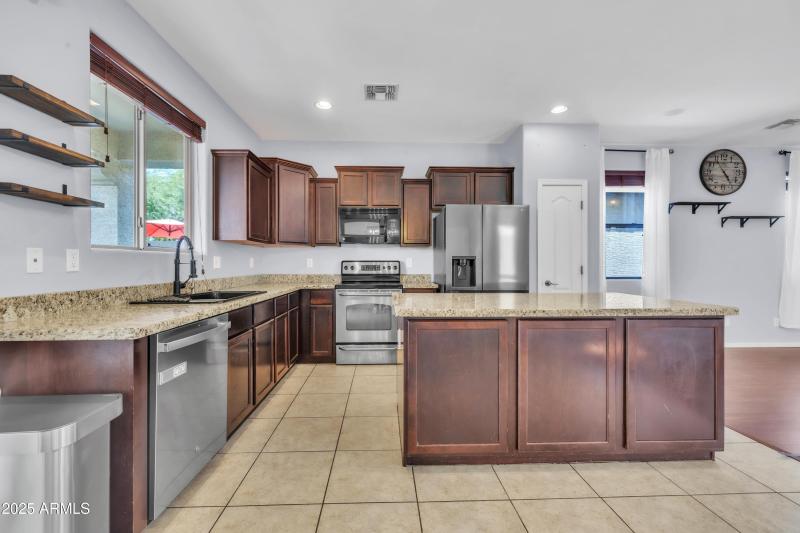 TK-11766N154thLn_2025-20