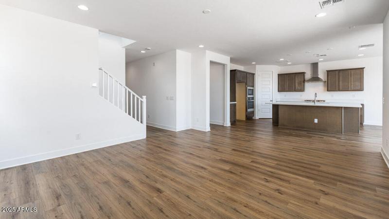 hj-az-phoenix-combs-ranch-discovery-sien