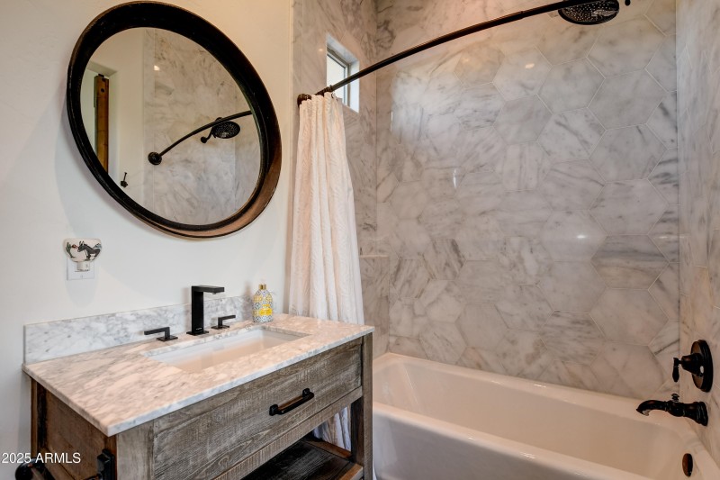 Guest Bathroom 2