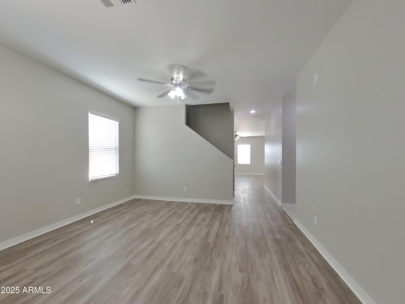 16_pc_EQB38AfoYc_Bog512Dyho_layout_1