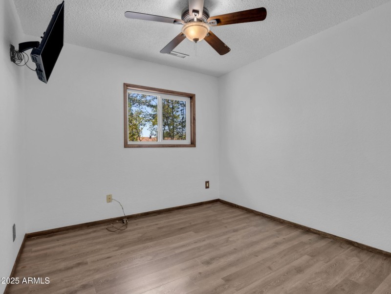20-web-or-mls-TimberCreekImagery-20