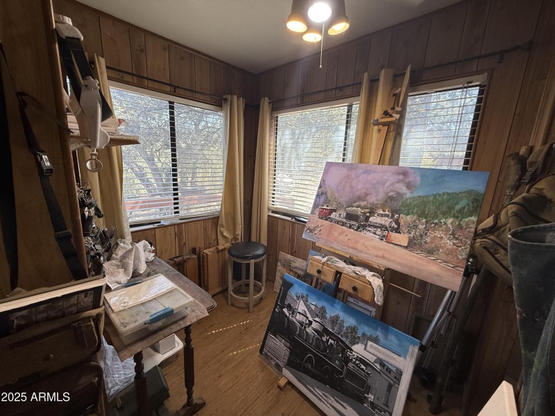 2nd bedroom