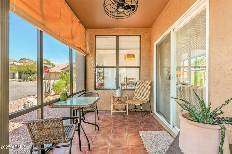 Screened in side patio!
