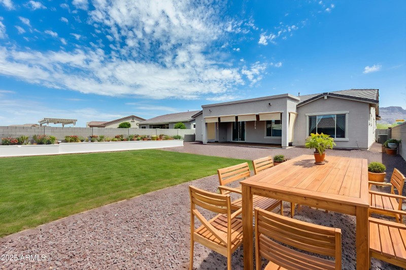 Full Rendering - Backyard