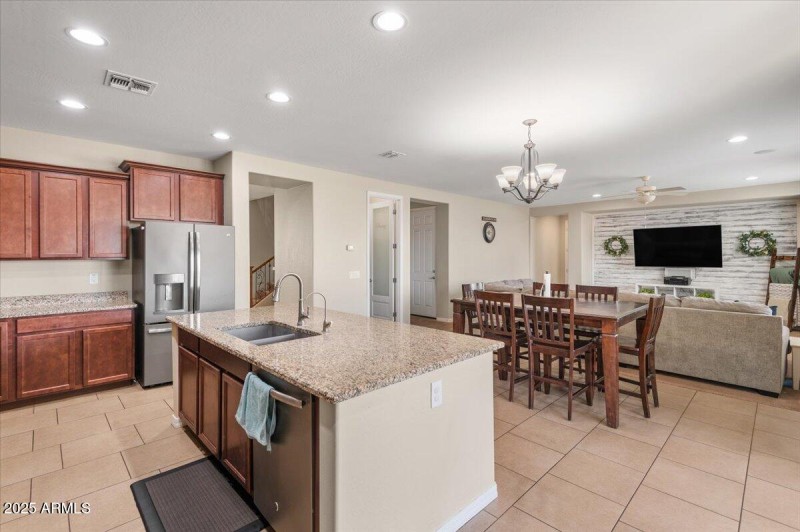 16-Kitchen