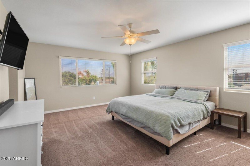 20-Primary bedroom