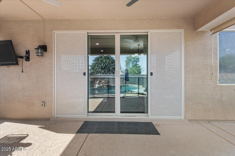 34-Back patio