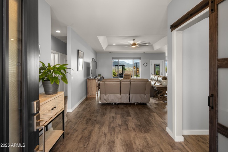 JL_509SLonghornDr-interiors-CommonAreas-