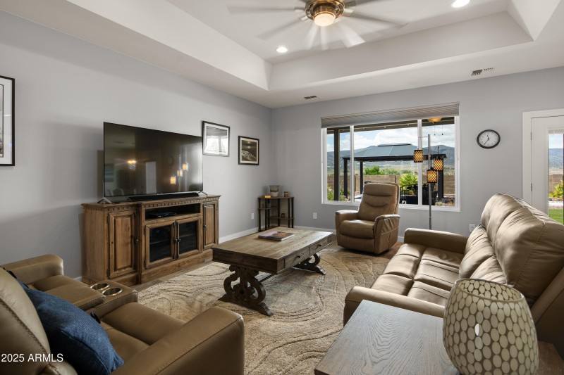 JL_509SLonghornDr-interiors-CommonAreas-