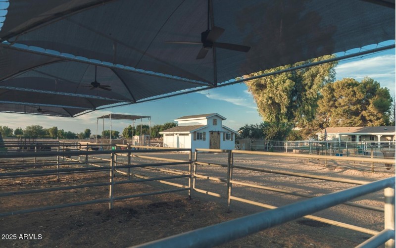 stalls/workshop