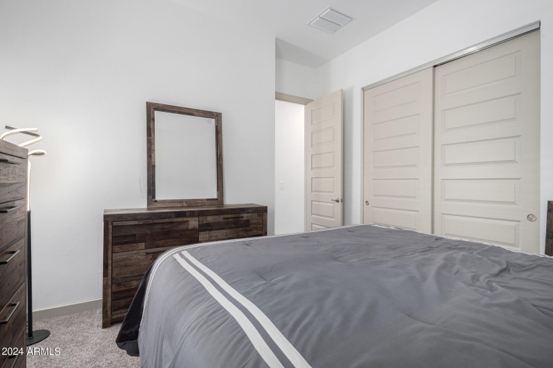 0013-12 - Gladstone Hl Pl