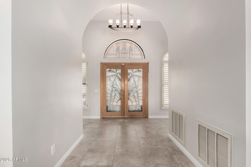 12 Beautiful Entry