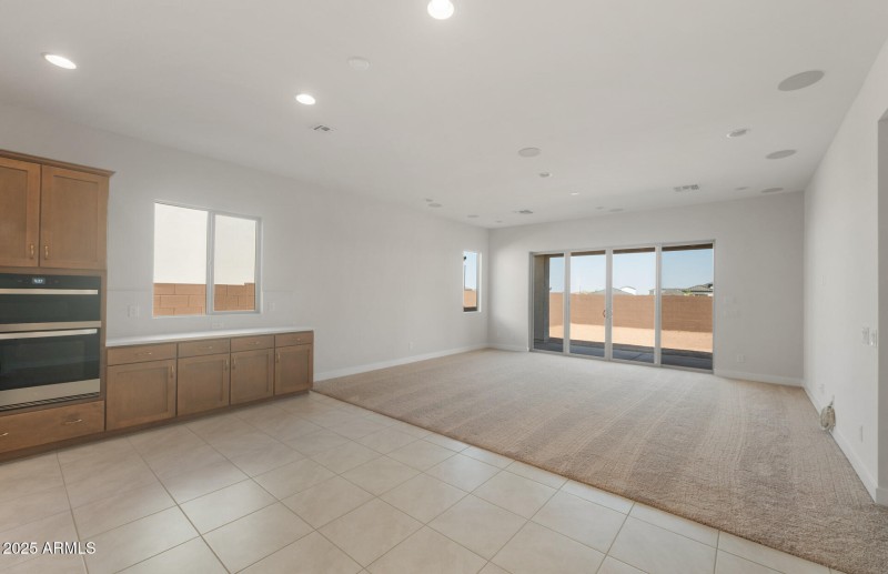 Cafe/Gathering Room
