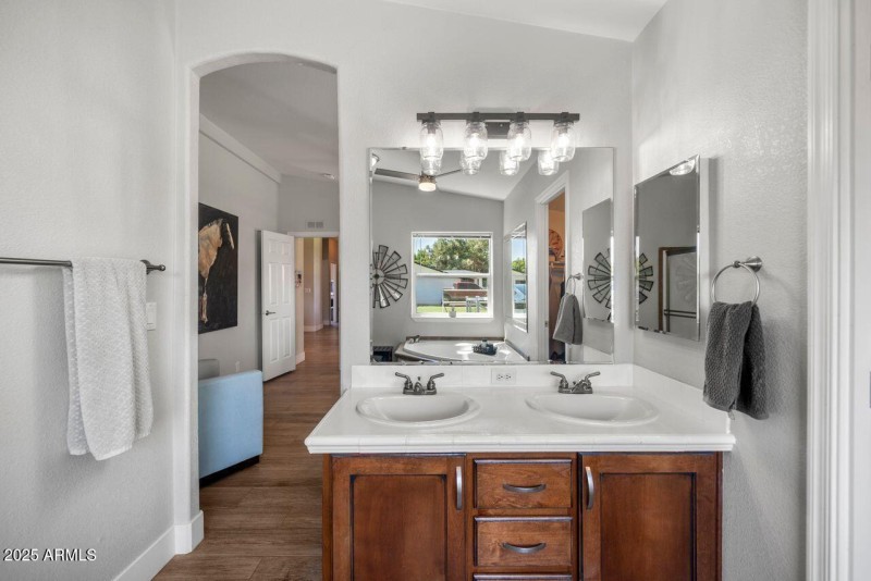 Double vanity