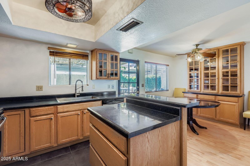 Kitchen & Dining Room