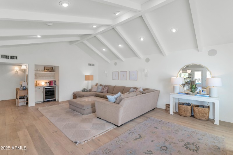 4601 E Solano Dr-print-009-015-TOD3063-4
