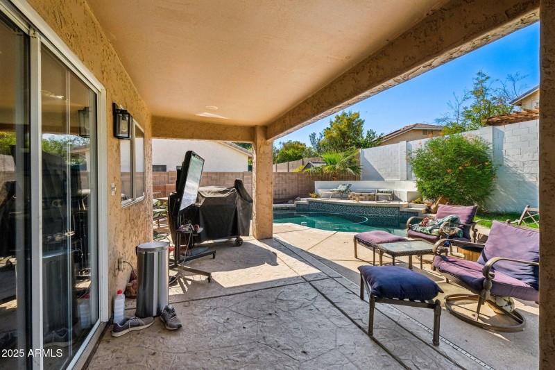 33-web-or-mls-W Via Montoya Dr-S1408-031