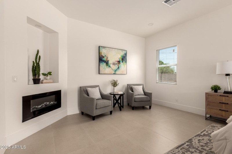 18 - Larkspur 6401