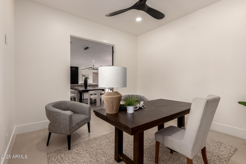 26 - Larkspur 6401