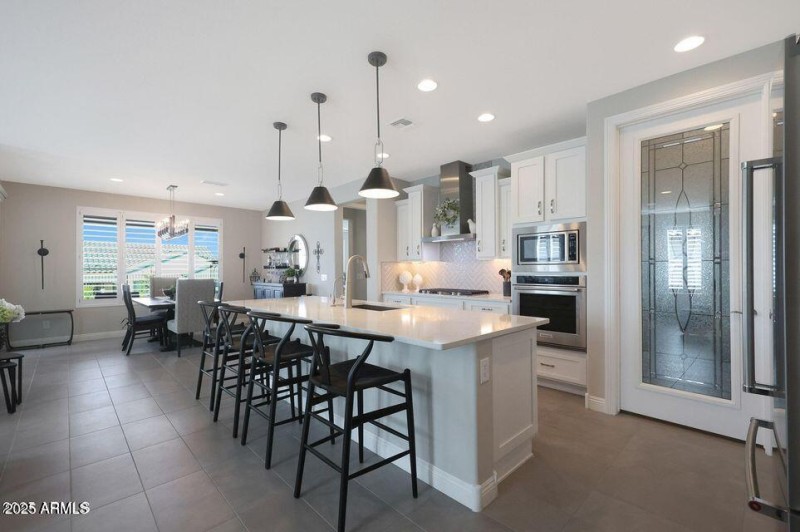 19 - Spacious Kitchen