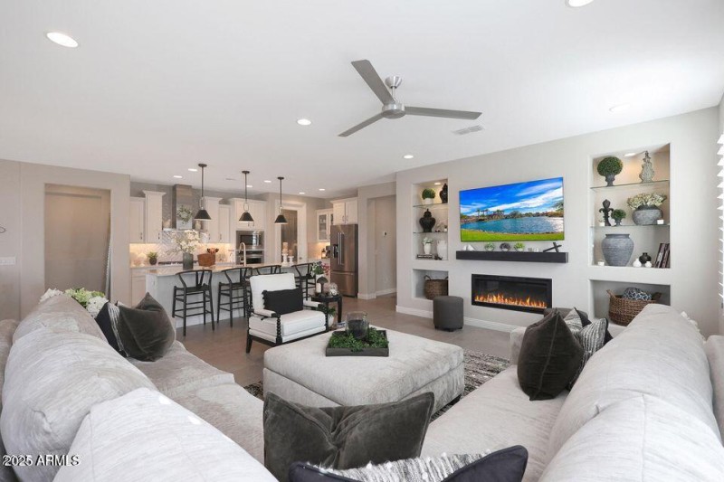25 - Beautiful Fireplace
