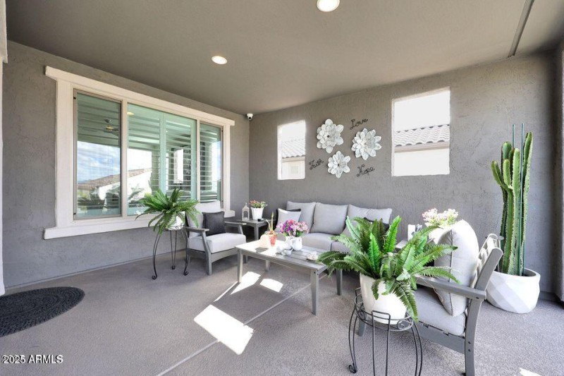 27 - Covered Patio