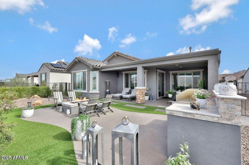 33 - Spacious Yard