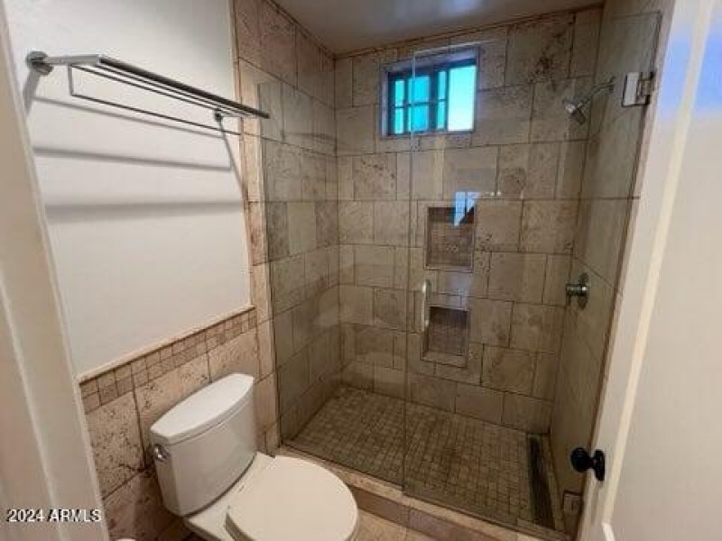 433008485_960221158961409_38393576258801